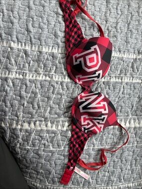 PINK T-Shirt Block Letter Bra size 34C